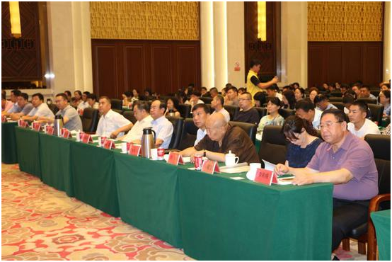 食品行業(yè)齊聚一堂，共商食安大計——第四屆自治區食品安全論壇在呼和浩特召開(kāi)