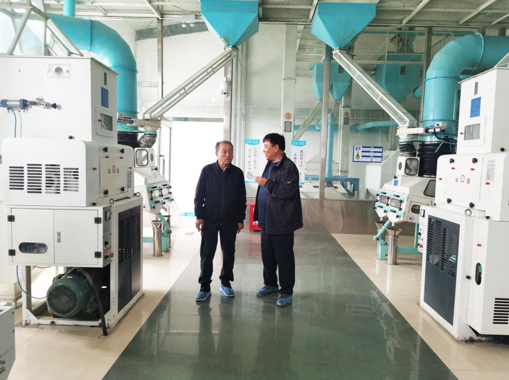 林永亮執行會(huì )長(cháng)到協(xié)會(huì )副會(huì )長(cháng)單位、龍鼎（內蒙古）農業(yè)股份有限公司學(xué)習調研