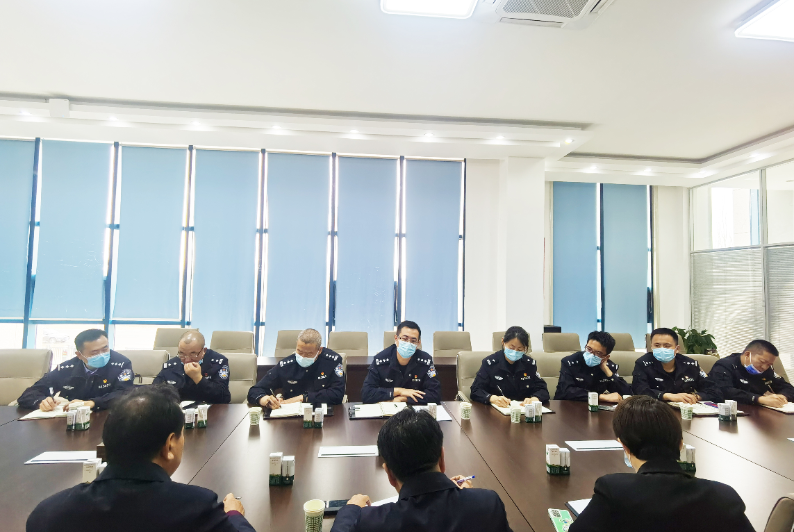 優(yōu)化法治化營(yíng)商環(huán)境—內蒙古自治區公安廳組織四級法制隊伍與協(xié)會(huì )到圣牧高科走訪(fǎng)調研