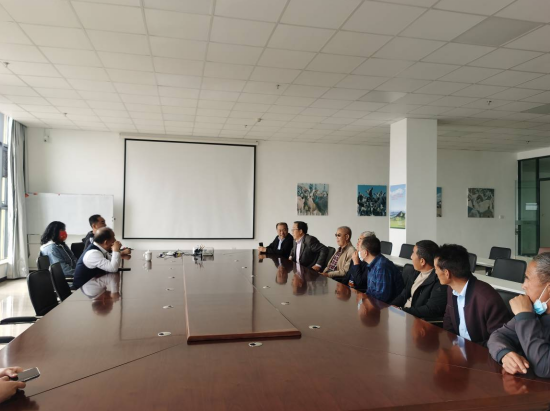 探索新發(fā)展模式-協(xié)會(huì )助力討合氣村實(shí)施奶山羊養殖行業(yè)振興